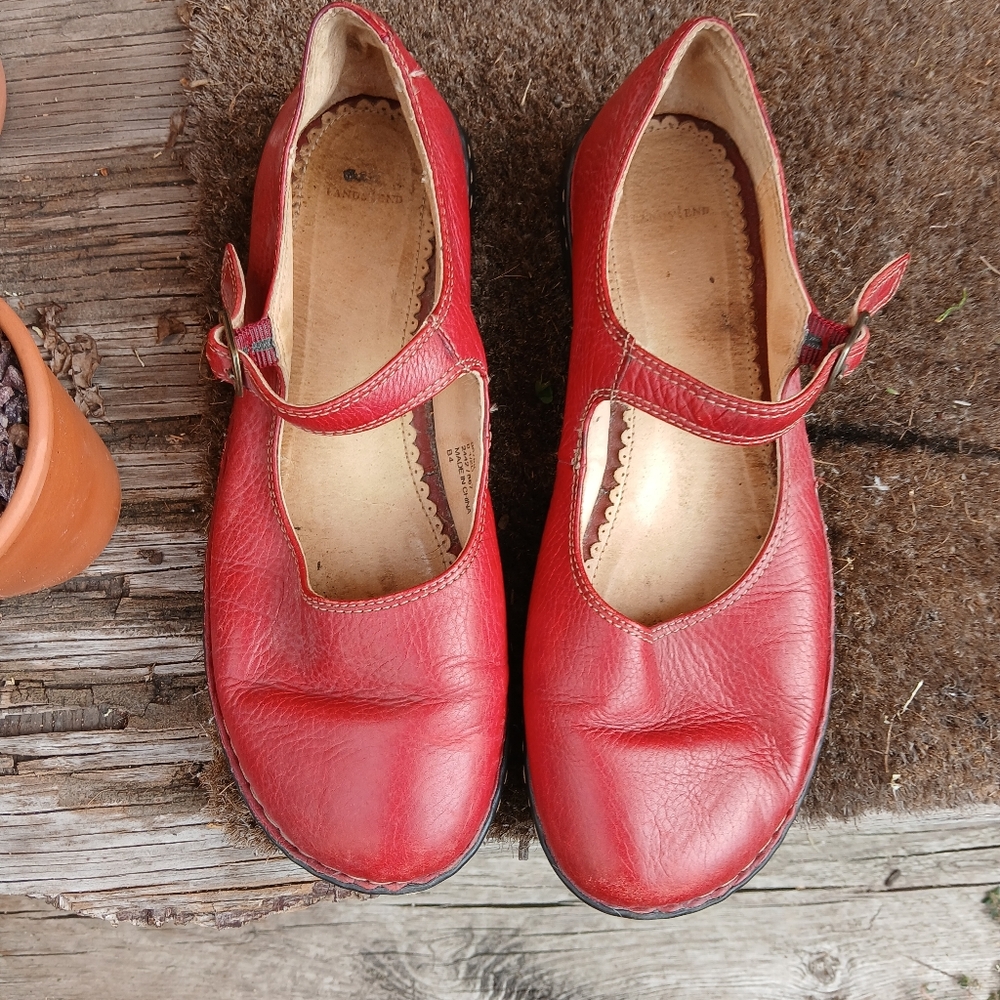Lands' End Red Mary Janes Size 8.5